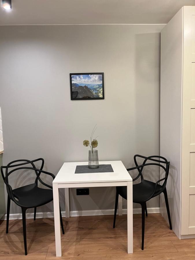 شقة Good Apartament Wola Warsaw Apartament 1 Pokojowy Z Aneksem المظهر الخارجي الصورة