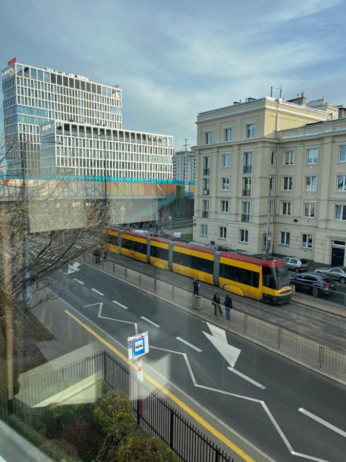 شقة Good Apartament Wola Warsaw Apartament 1 Pokojowy Z Aneksem المظهر الخارجي الصورة